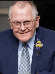 Booth James pic_16x9