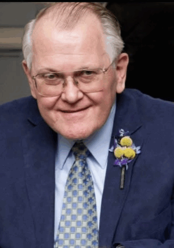 Booth James pic_16x9